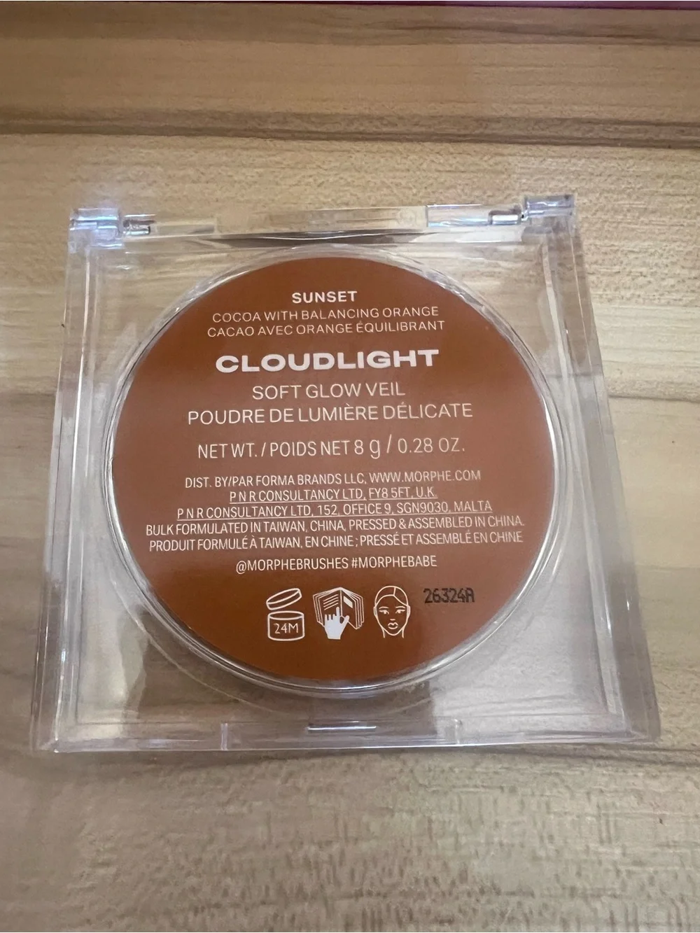 NEW.. MORPHE CLOUDLIGHT soft glow veil finishing powder. Sunset